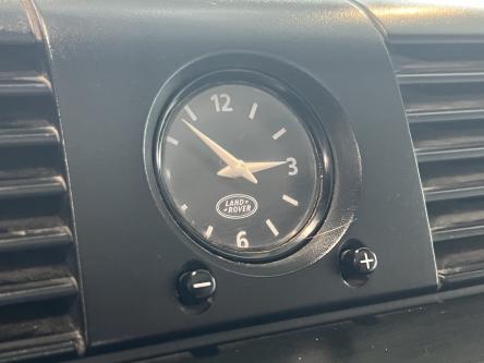 LAND ROVER Defender 90 2.2 TD4 Euro5 soft top Euro5 soft top