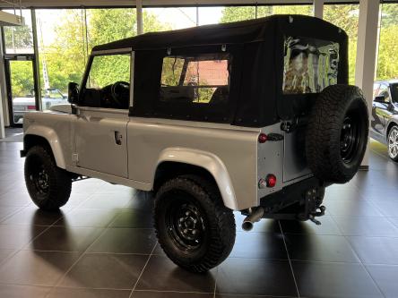 LAND ROVER Defender 90 2.2 TD4 Euro5 soft top 