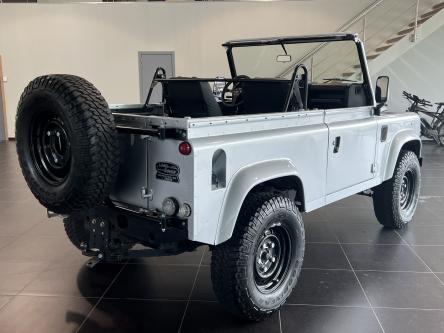 LAND ROVER Defender 90 2.2 TD4 Euro5 soft top 