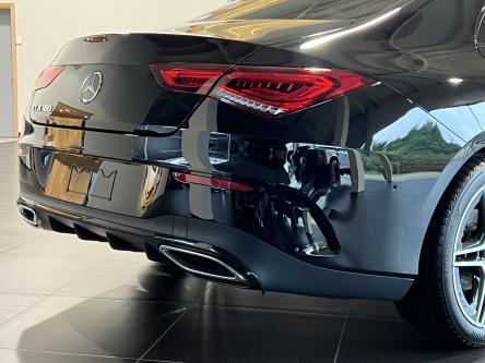 MERCEDES-BENZ CLA 180 AMG Panorma, Night Pack, Led, Pdc