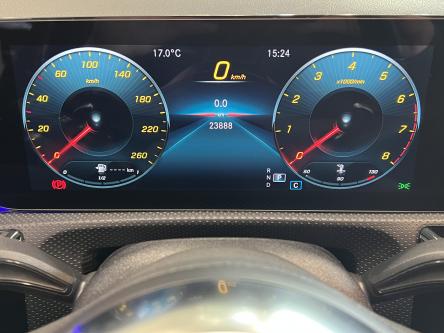 MERCEDES-BENZ CLA 180 AMG Panorma, Night Pack, Led, Pdc