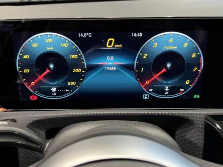 MERCEDES-BENZ A 180 AMG Night Pack, Sfeerverlichting, DAB
