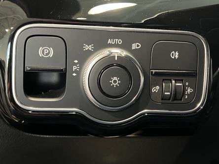 MERCEDES-BENZ A 160 Amg Mbux, DAB, Sfeerverlichting