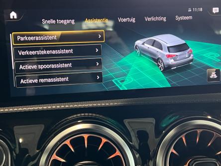 MERCEDES-BENZ A 160 Amg Mbux, DAB, Sfeerverlichting