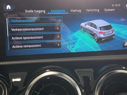 MERCEDES-BENZ A 160 Progressive Panorama, Led, Dodehoek Assist, DAB