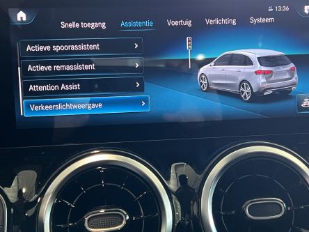 MERCEDES-BENZ B 180 Progressive Mbux, DAB, Spoorpakket
