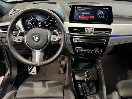 BMW X1 sDrive20i M-Pack Panorama, Head-Up Display, Trekhaak, Led