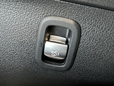 MERCEDES-BENZ C 180 Break Avantgarde Panorama, Trekhaak, Camera, Led