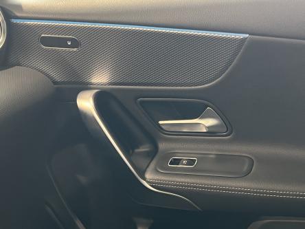 MERCEDES-BENZ A 180 Progressive Night Pack, Panorama, Sfeerverlichting, DAB