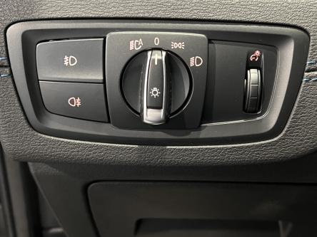BMW X1 sDrive18i M-Pack Panorama, Head-Up Display, Trekhaak, Led