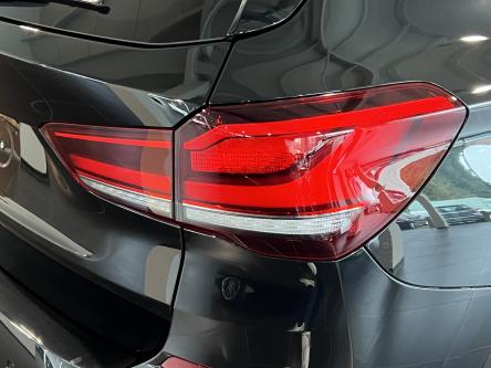 BMW X1 sDrive18i M-Pack Panorama, Head-Up Display, Trekhaak, Led