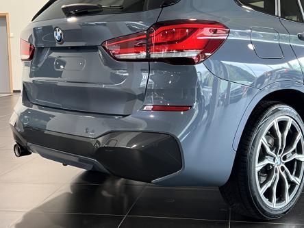 BMW X1 sDrive18i M-Pack Panorama, Head-Up Display, Trekhaak, Led