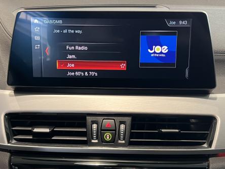 BMW X1 sDrive18i M-Pack Panorama, Head-Up Display, Trekhaak, Led