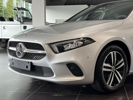 MERCEDES-BENZ A 180 Progressive Panorama, Doedehoeks Assist, Led, DAB