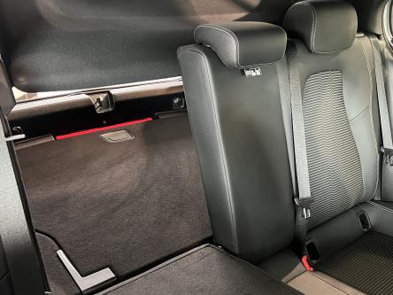 MERCEDES-BENZ A 180 Progressive Panorama, Doedehoeks Assist, Led, DAB