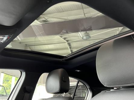 MERCEDES-BENZ A 180 Progressive Panorama, Doedehoeks Assist, Led, DAB