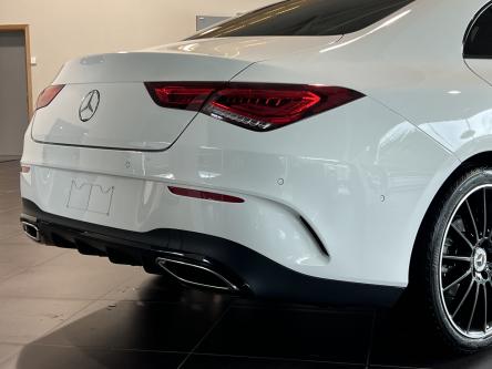 MERCEDES-BENZ CLA 180 AMG Panorama, Night Pack, Mbux, 19 Inch Alu, Led