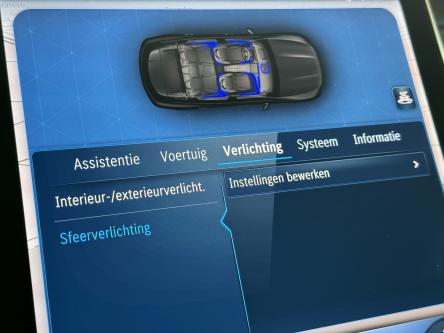 MERCEDES-BENZ GLC 200 4M Avantgarde Facelift, Trekhaak, Memory Seats, Camera, Dodehoeks Assist