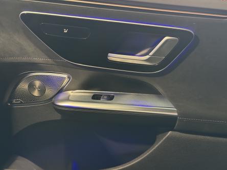 MERCEDES-BENZ EQE 300 Amg Night Pack, Burmester Sound, Digital Light, Camera, Mbux