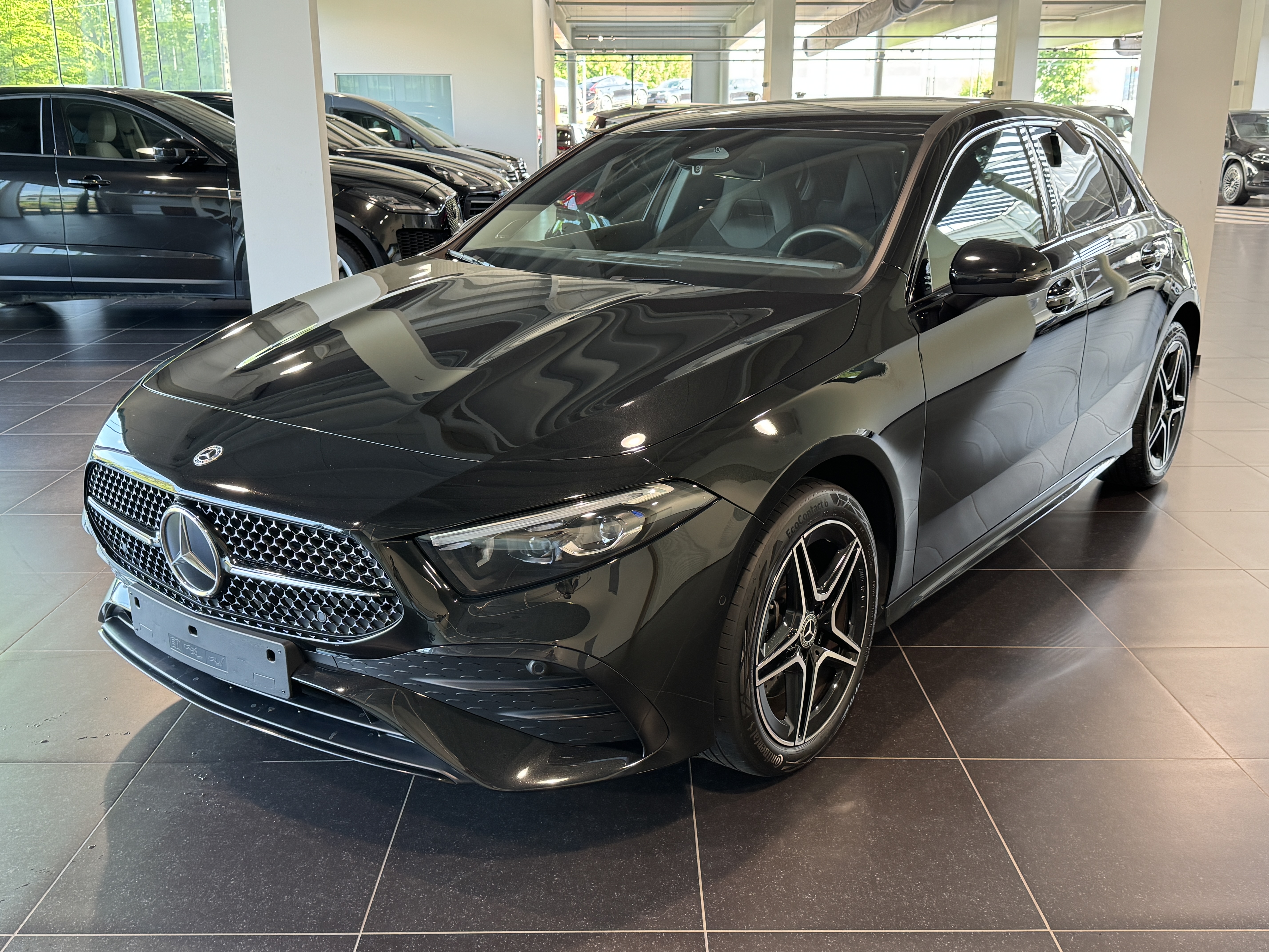 MERCEDES-BENZ A 250 e Amg Night PAck, Burmester Sound, Trekhaak, Led, Mbux