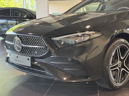 MERCEDES-BENZ A 250 e Amg Night PAck, Burmester Sound, Trekhaak, Led, Mbux