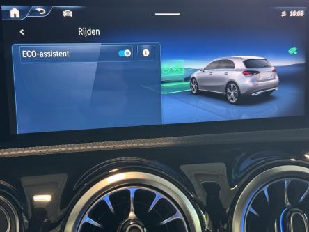 MERCEDES-BENZ A 250 e Amg Night PAck, Burmester Sound, Trekhaak, Led, Mbux