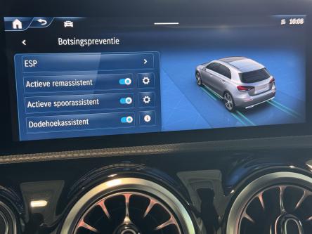 MERCEDES-BENZ A 250 e Amg Night PAck, Burmester Sound, Trekhaak, Led, Mbux