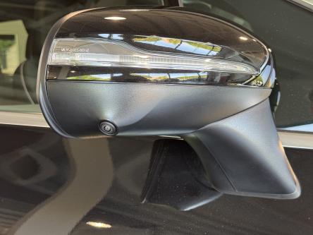 MERCEDES-BENZ EQE SUV 300 Advanced Panorama, Distronic, Burmester Sound, Digital Light