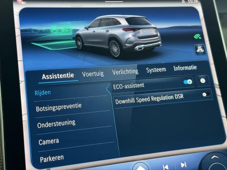 MERCEDES-BENZ GLC 300 e 4M Avantgarde 360 Camera, Trekhaak, Distronic, Mbux, DAB