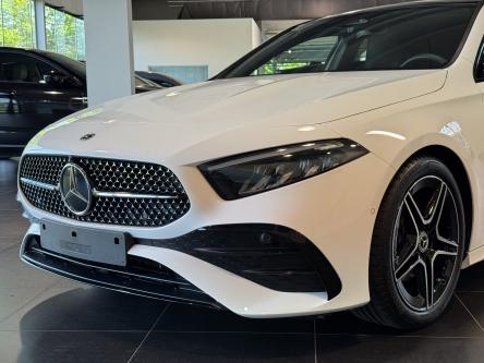 MERCEDES-BENZ A 180 Amg Night Pack, Panorama, Mbux, Led, DAB