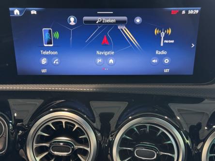MERCEDES-BENZ A 180 Amg Panorama, Mbux, Led, DAB, Widescreen