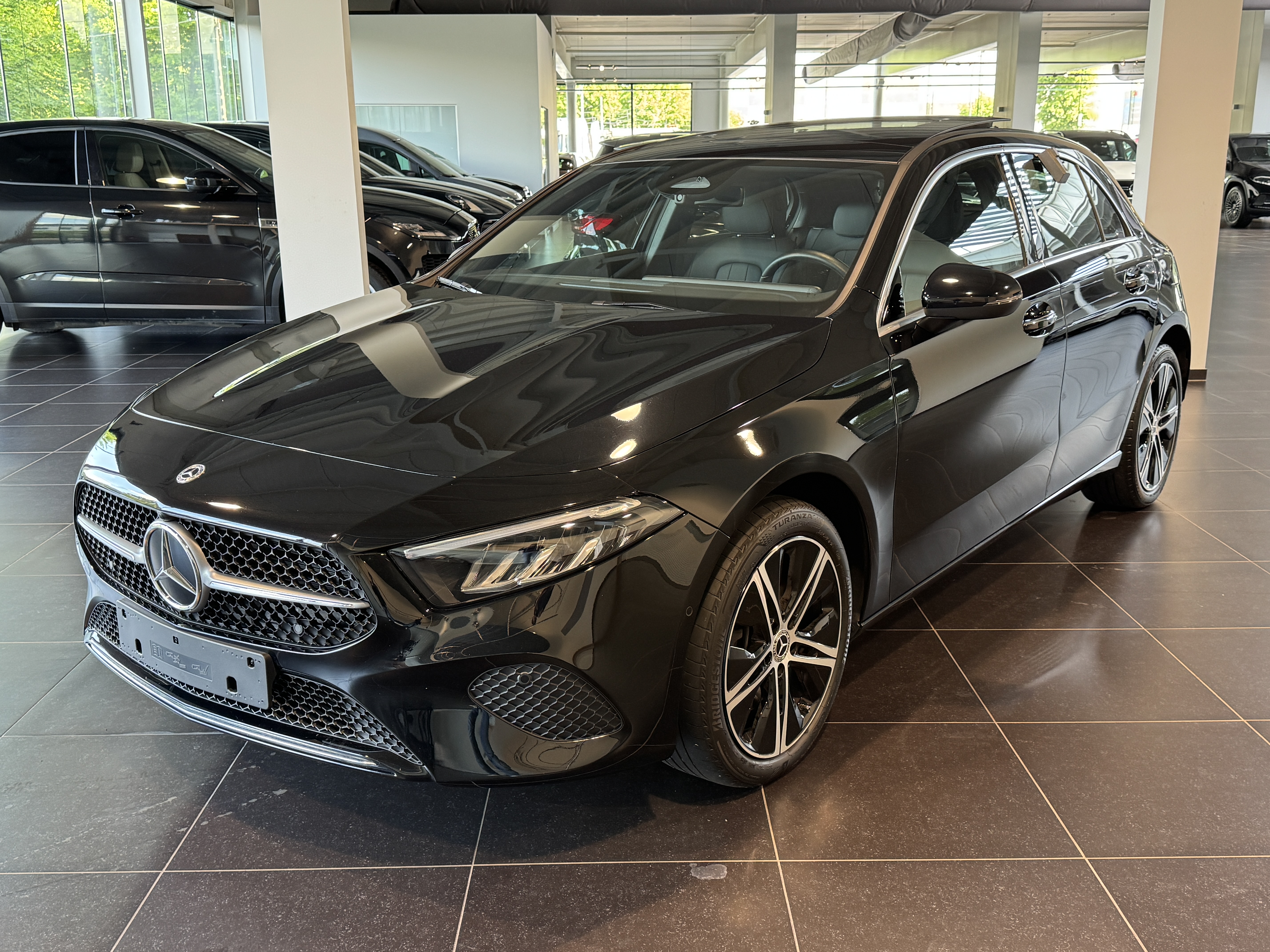 MERCEDES-BENZ A 250 e Progressive Panorama, Dodehoeks Assist, Mbux, DAB, Led