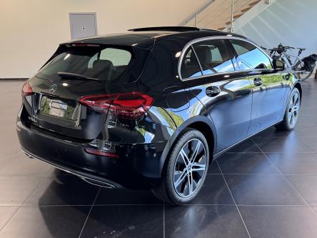 MERCEDES-BENZ A 250 e Progressive Panorama, Dodehoeks Assist, Mbux, DAB, Led
