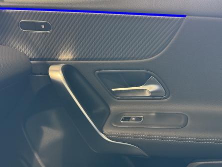 MERCEDES-BENZ A 250 e Progressive Panorama, Dodehoeks Assist, Mbux, DAB, Led