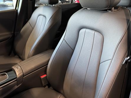 MERCEDES-BENZ A 250 e Progressive Panorama, Dodehoeks Assist, Mbux, DAB, Led