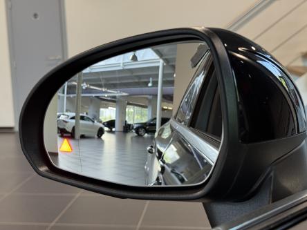MERCEDES-BENZ GLC 300 e 4M AMG Panorama, Burmester Sound, 360 Camera, Distronic