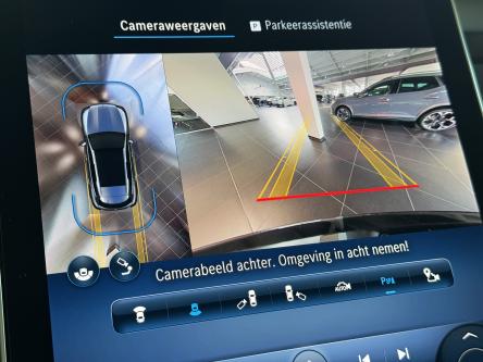 MERCEDES-BENZ GLC 300 e 4M AMG Panorama, Burmester Sound, 360 Camera, Distronic
