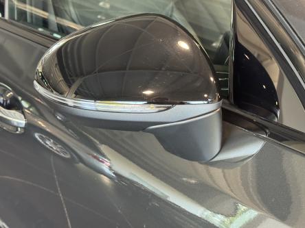 MERCEDES-BENZ GLC 300 e 4M AMG Night Pack, Panorama, 360 Camera, Head-Up Display, Burmester Sound