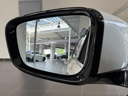 BMW 330 e Touring M Sport Head-Up Display, Camera, Pdc, Led