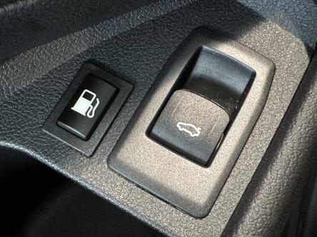 BMW 330 e Touring M Sport Head-Up Display, Camera, Pdc, Led