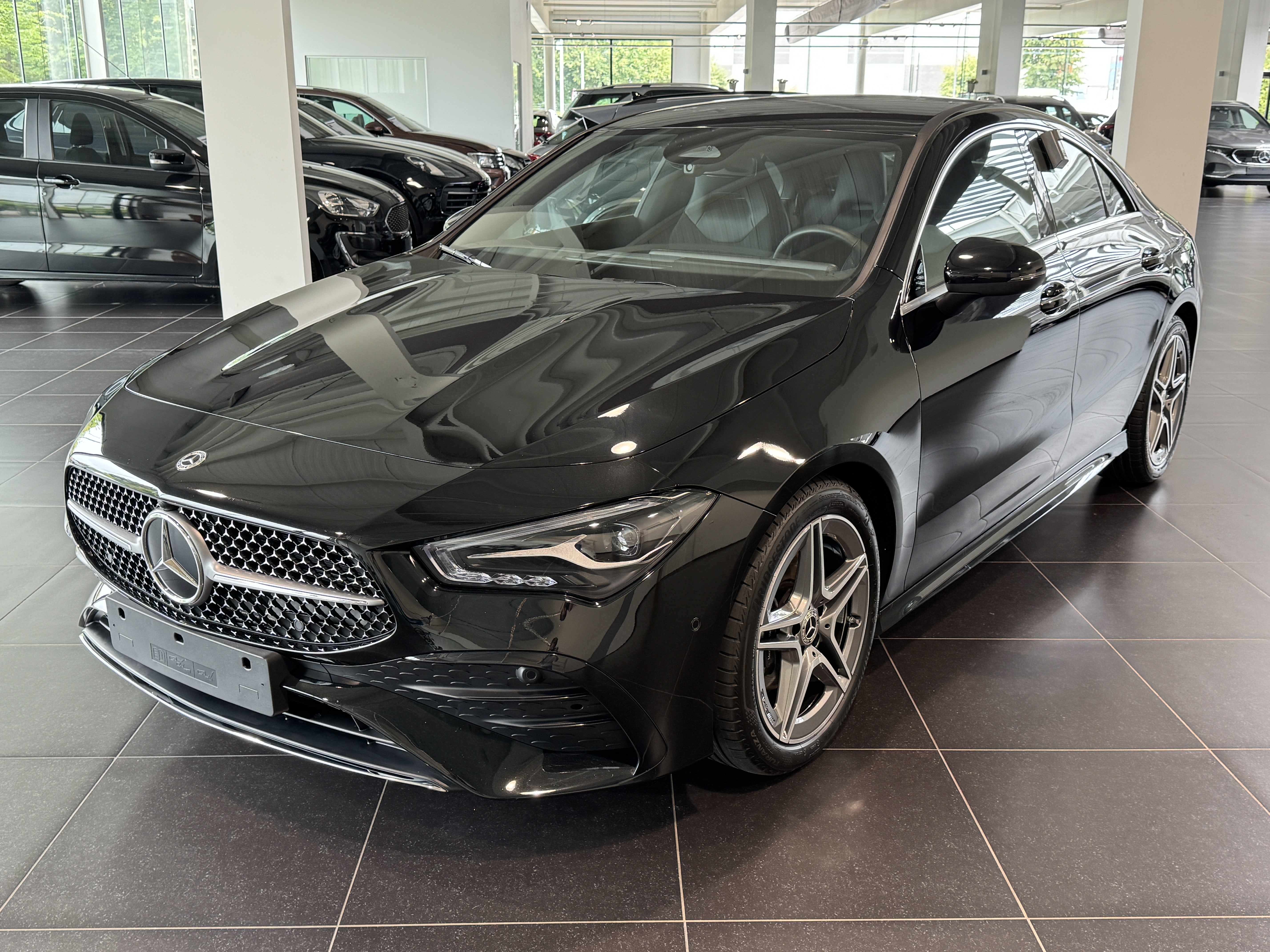 MERCEDES-BENZ CLA 180 AMG 