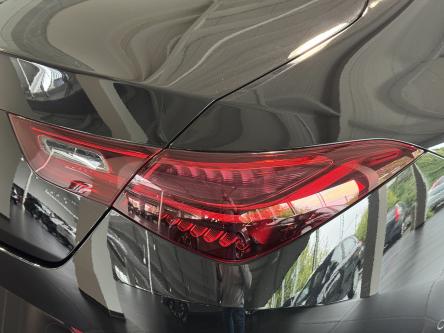 MERCEDES-BENZ CLA 180 AMG 
