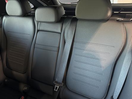 MERCEDES-BENZ C 300 e Break Amg Night Pack, Achteruitrij Camera, Led, DAB