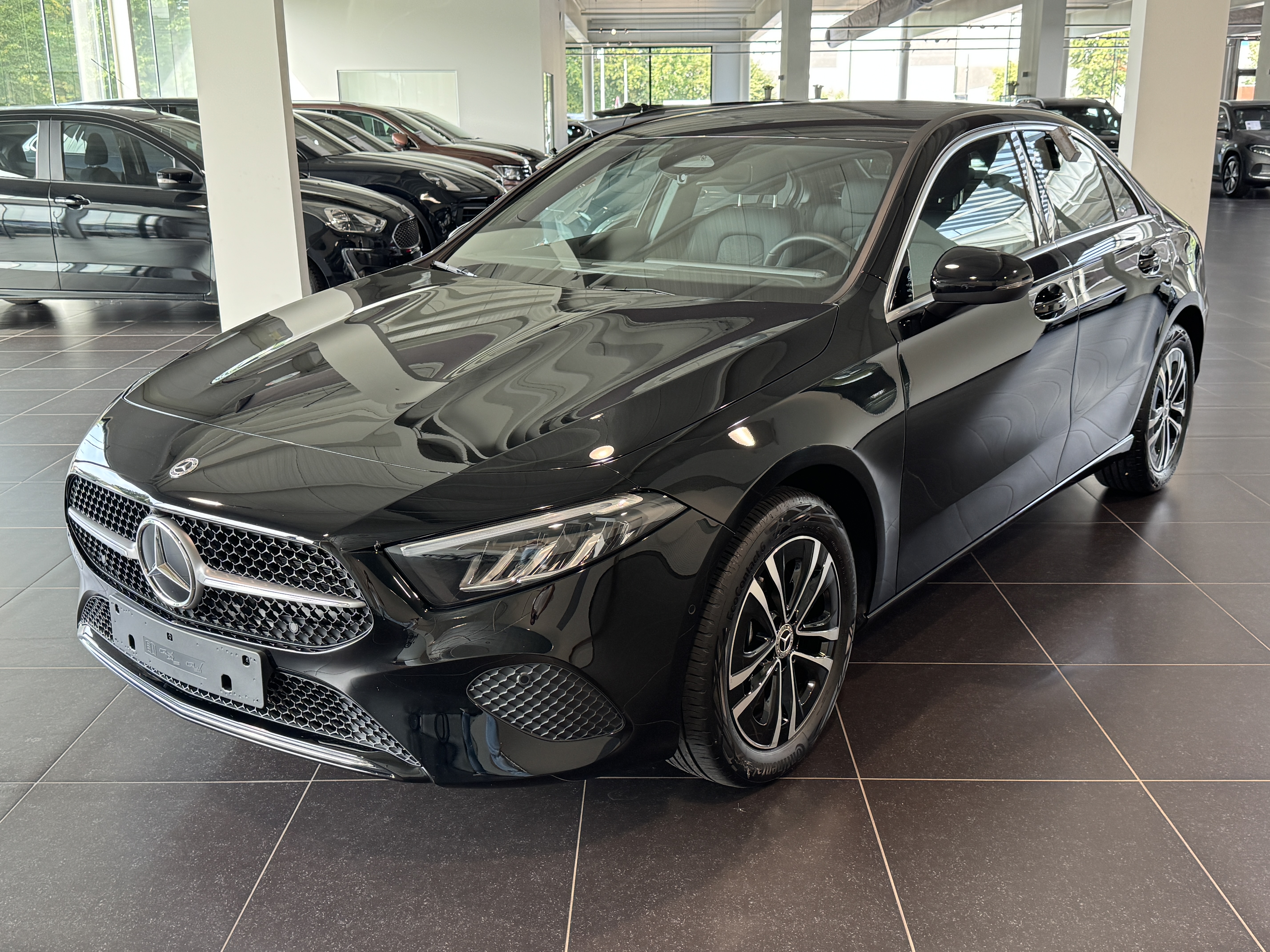 MERCEDES-BENZ A 250 e Distronic, Dodehoeks Assist, Camera, Led