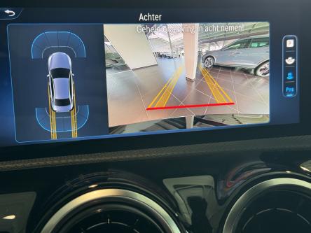 MERCEDES-BENZ A 250 e Distronic, Dodehoeks Assist, Camera, Led