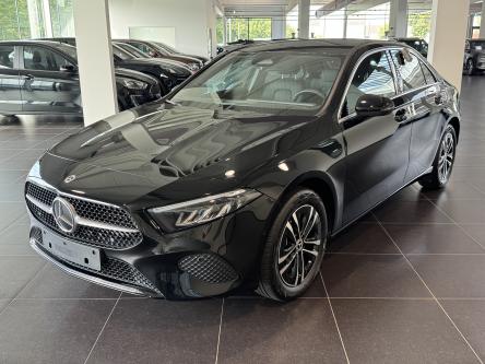 MERCEDES-BENZ A 250 e Distronic, Dodehoeks Assist, Camera, Led