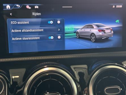 MERCEDES-BENZ A 250 e Distronic, Dodehoeks Assist, Camera, Led