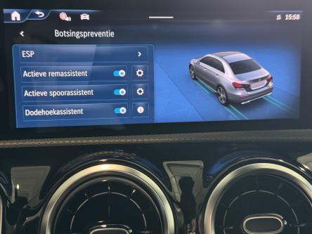 MERCEDES-BENZ A 250 e Distronic, Dodehoeks Assist, Camera, Led