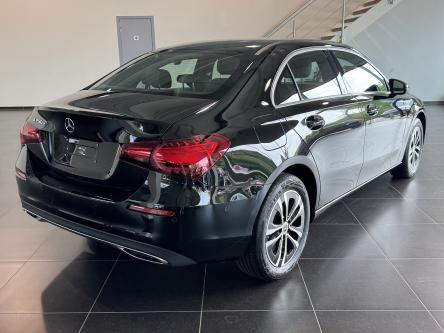 MERCEDES-BENZ A 250 e Distronic, Dodehoeks Assist, Camera, Led