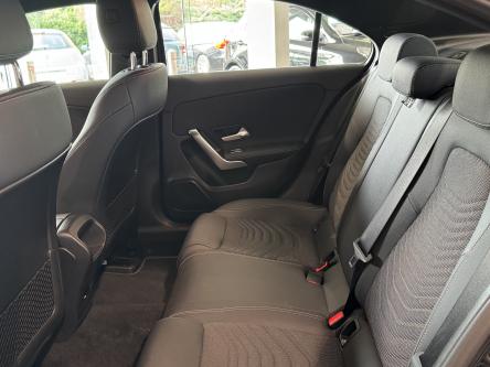 MERCEDES-BENZ A 250 e Distronic, Dodehoeks Assist, Camera, Led